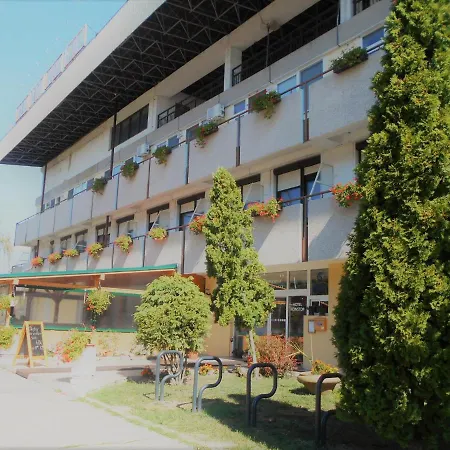 Hotel Panorama 2*